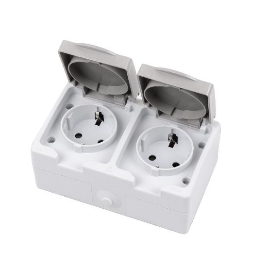 Изображение Розетка двойная с крышкой для открытой установки Lezard IP54, белая